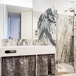 דירה Stylish Near Timeout Market ליסבון